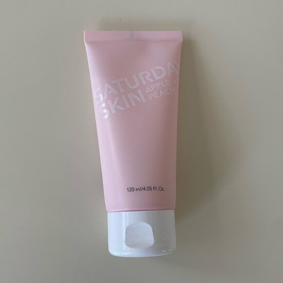 Saturday Skin Rise + Shine Gentle Cleanser Full Size 120ml Brand New in Box - Picture 2 of 8